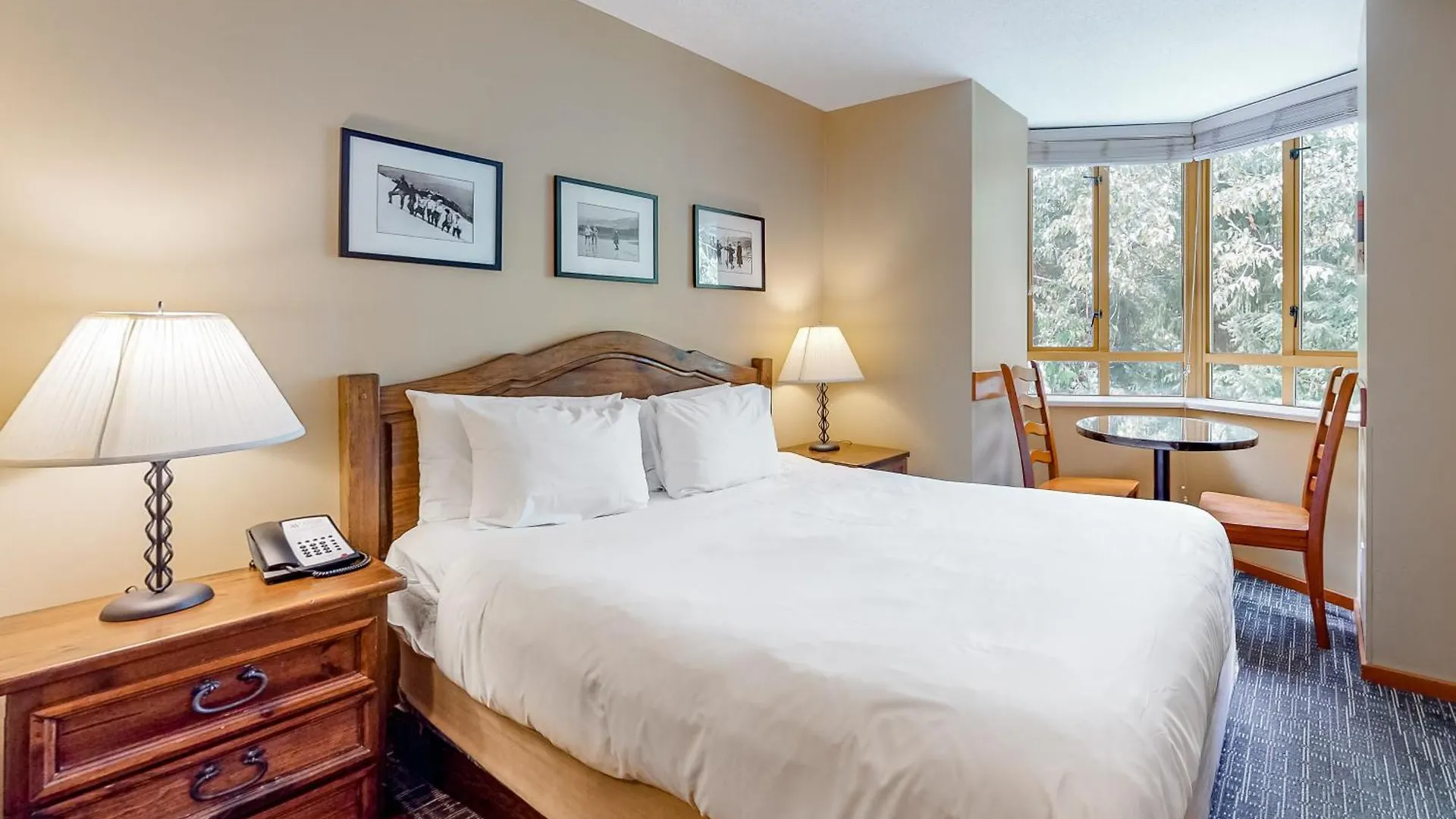 Cascade Lodge Whistler 0*,  Canada