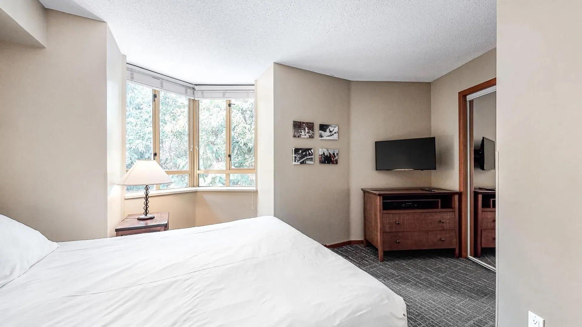 Cascade Lodge Whistler Apartment