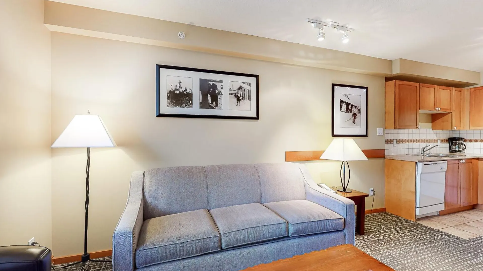 Cascade Lodge Whistler Apartment