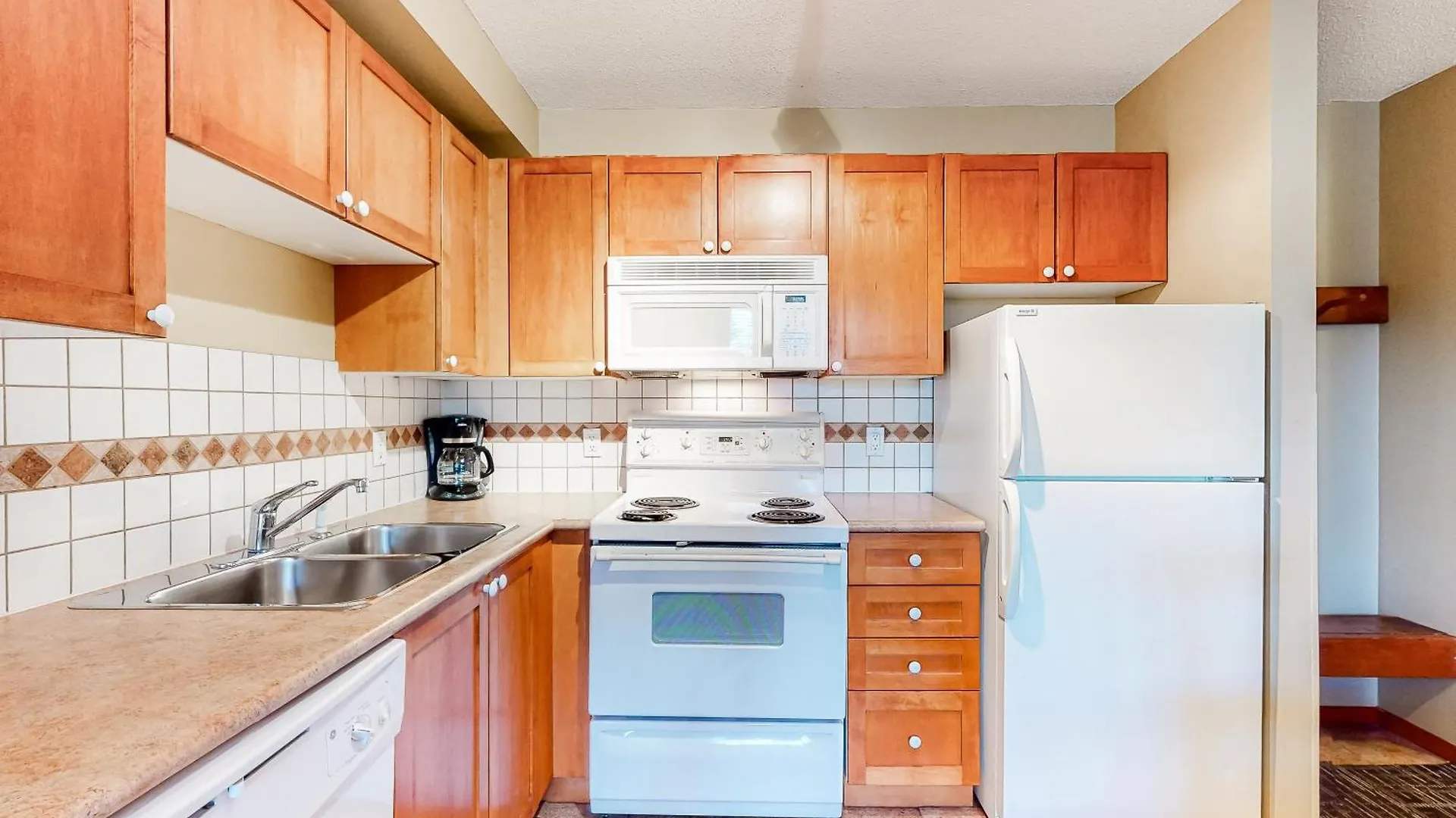 Cascade Lodge Whistler Apartment