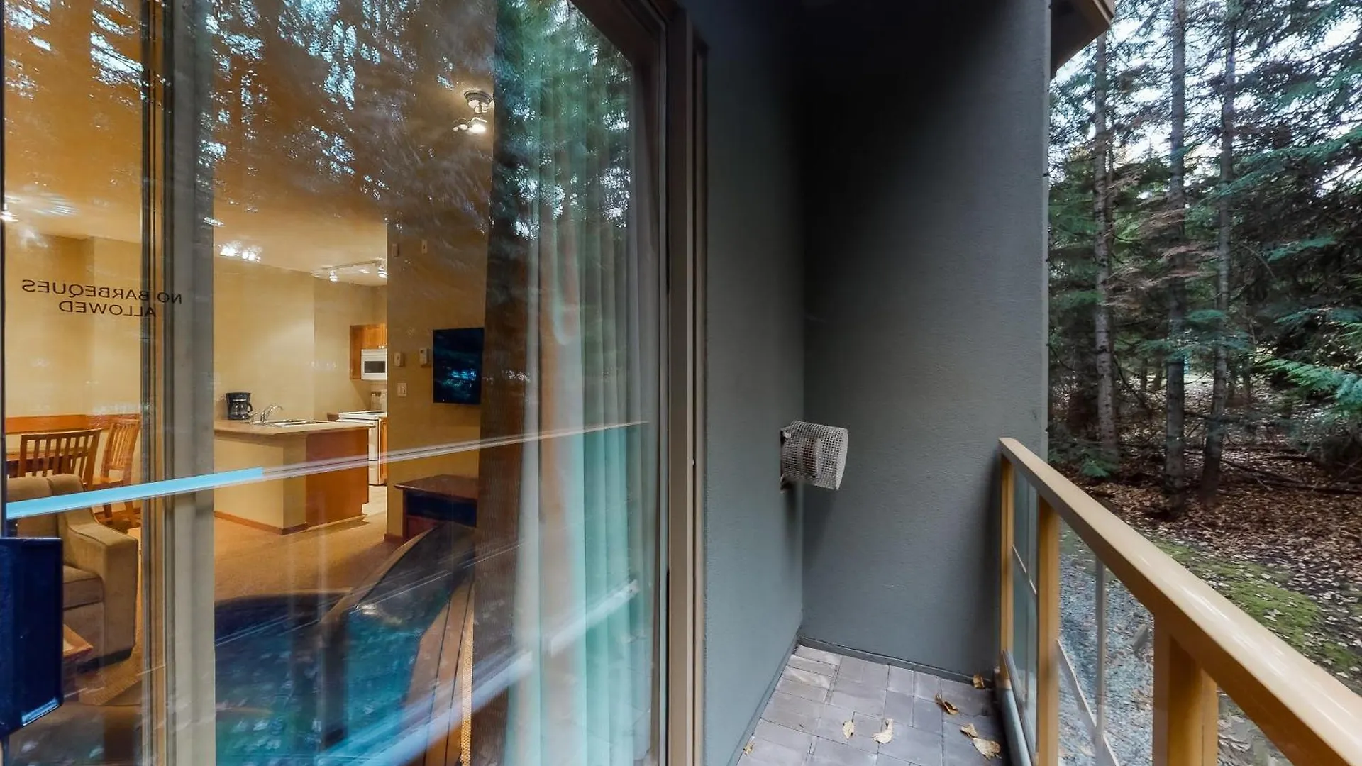 Cascade Lodge Whistler