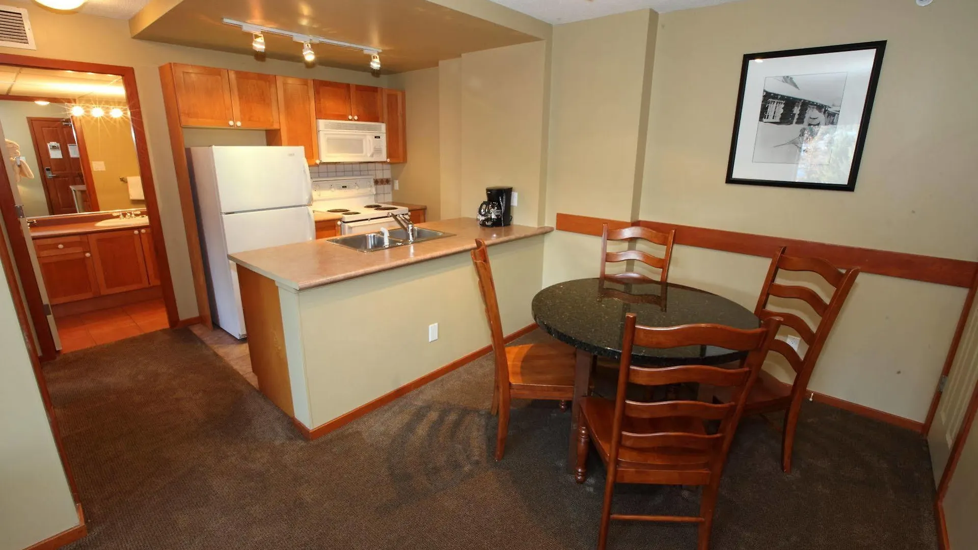 Cascade Lodge Whistler Canada